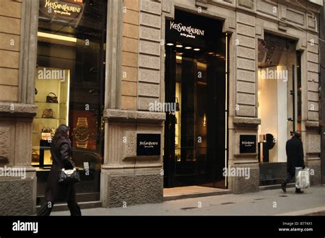 yves saint laurent milano via montenapoleone 8|MONTENAPOLEONE .